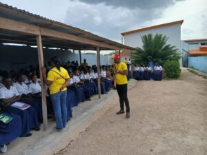 CAMPAGNE DE SENSIBILISATION SUR LES IST/VIH-SIDA ET LES GROSSESSES EN COURS DE SCOLARITE